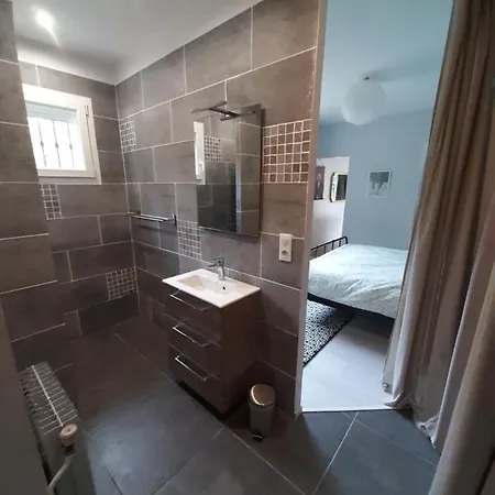 Holiday home Maison Bleue Montagne (Gironde)